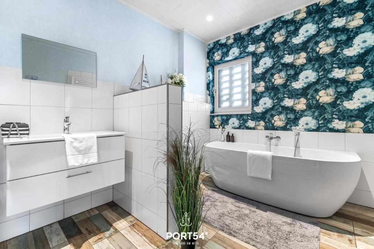 Fleur Apartment Busum Bagian luar foto