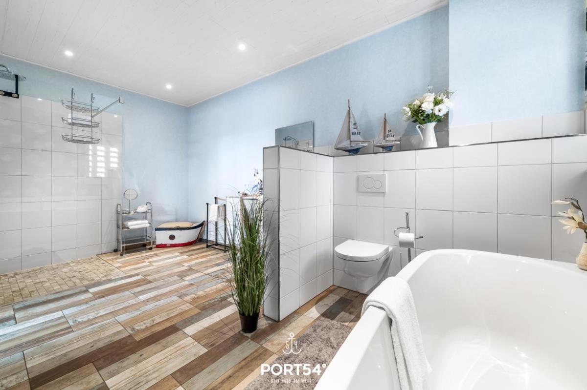Fleur Apartment Busum Bagian luar foto